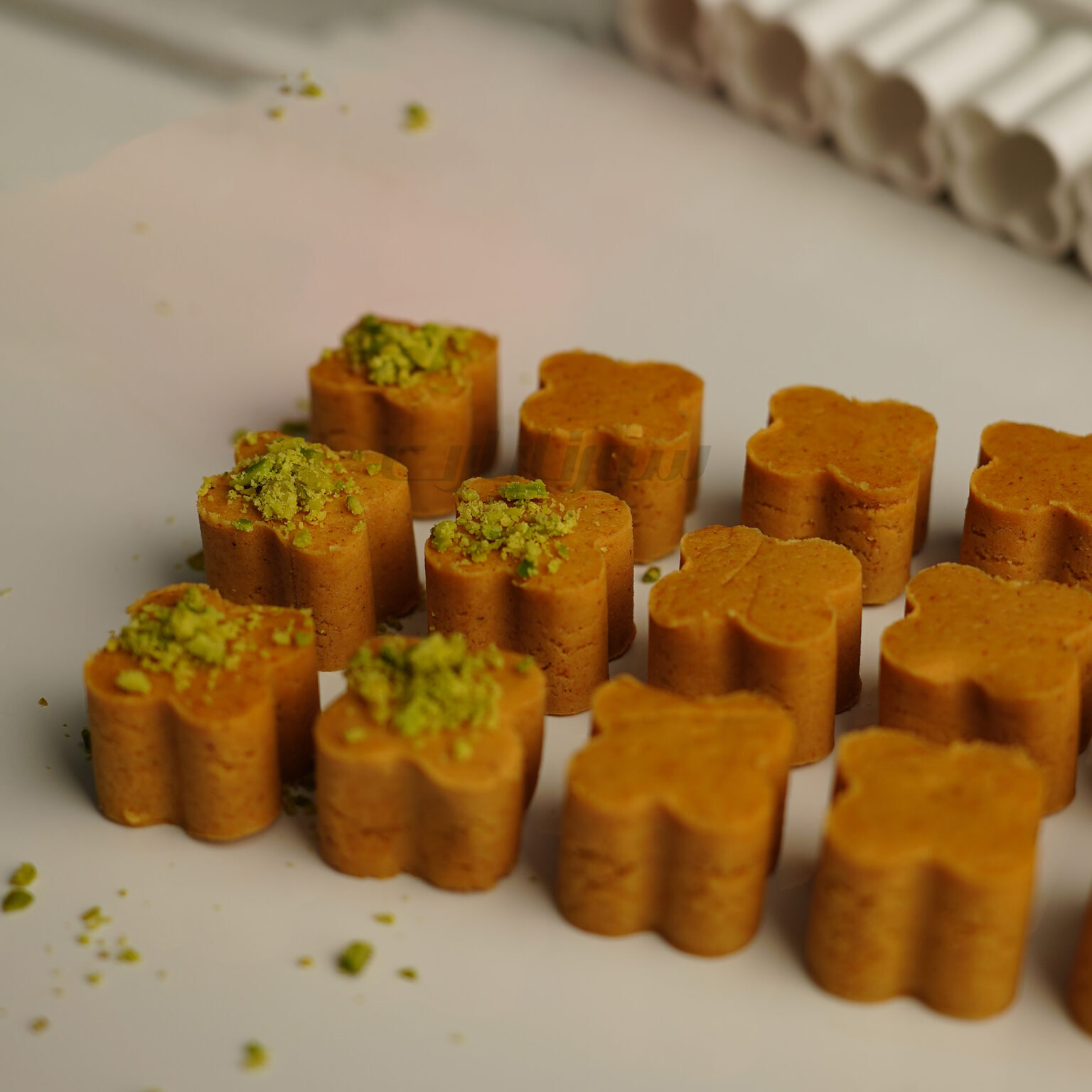 کاتر فشاری سری زن مخصوص شیرینی نخودچی، مناسب برای پخت صنعتی و خانگی