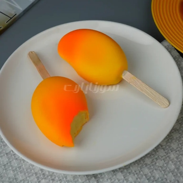  بستنی چوبی انبه‌ای خانگی 