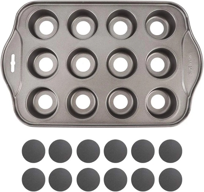  نمای کامل قالب 12 خانه دونات کیک با روکش تیره و کفی‌های گرد متحرک 