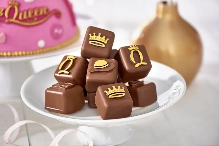  قالب سیلیکونی شکلات طرح کوئین (Queen) و لوازم دخترانه 